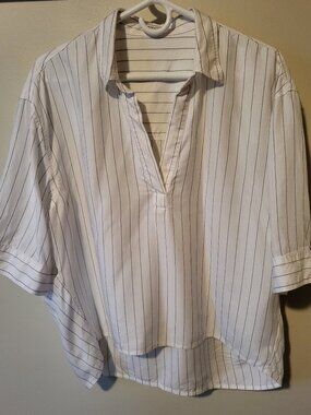 Aritzia Babaton Waverly blouse